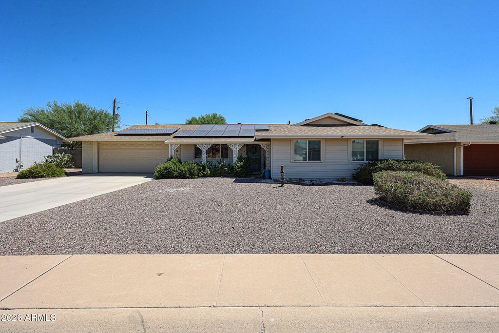 11621 N DESERT HILLS Drive W, Sun City, AZ 85351