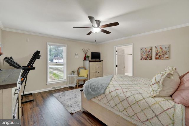 114 PARK ST, Seven Valleys, PA 17360