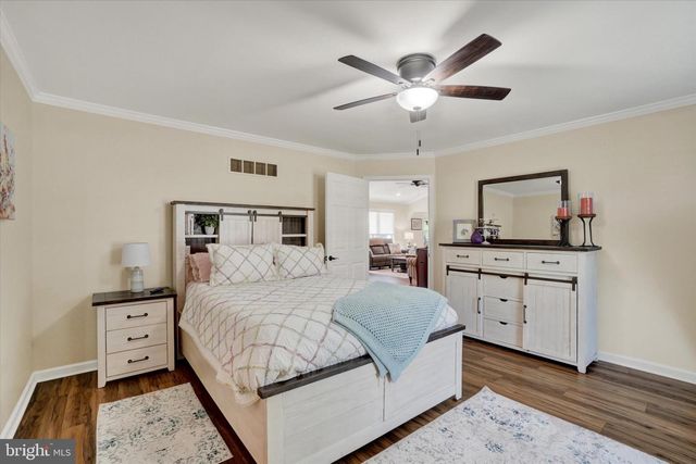 114 PARK ST, Seven Valleys, PA 17360