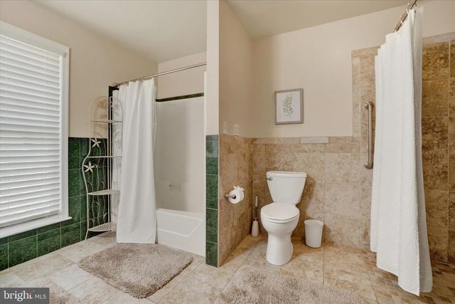 114 PARK ST, Seven Valleys, PA 17360