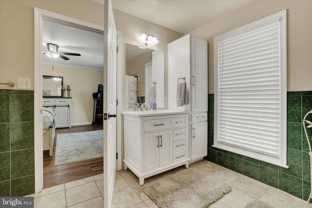 114 PARK ST, Seven Valleys, PA 17360