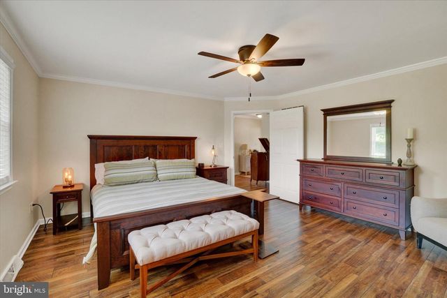 114 PARK ST, Seven Valleys, PA 17360
