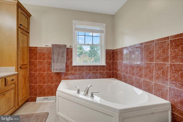 114 PARK ST, Seven Valleys, PA 17360