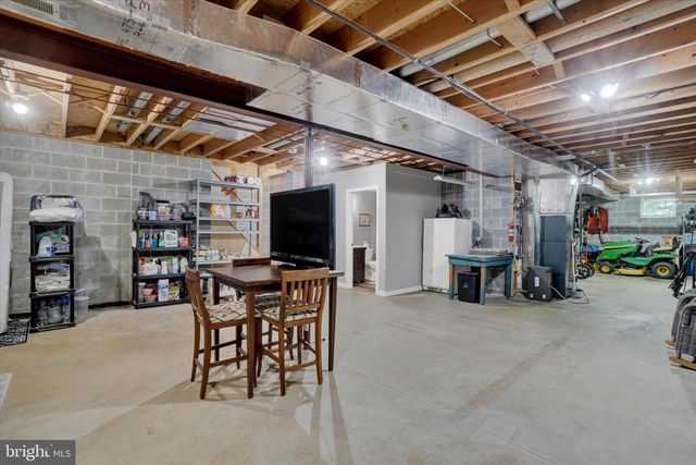 114 PARK ST, Seven Valleys, PA 17360