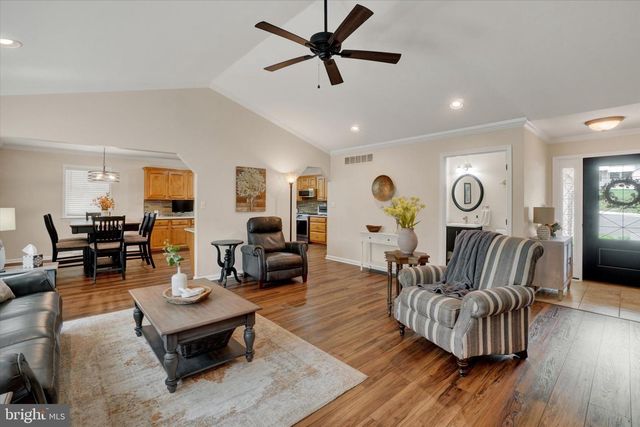 114 PARK ST, Seven Valleys, PA 17360