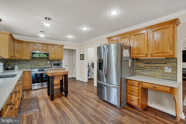 114 PARK ST, Seven Valleys, PA 17360