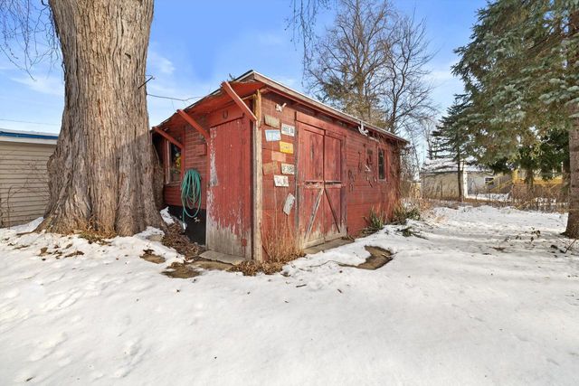 W862 Florence ROAD, Genoa City, WI 53128