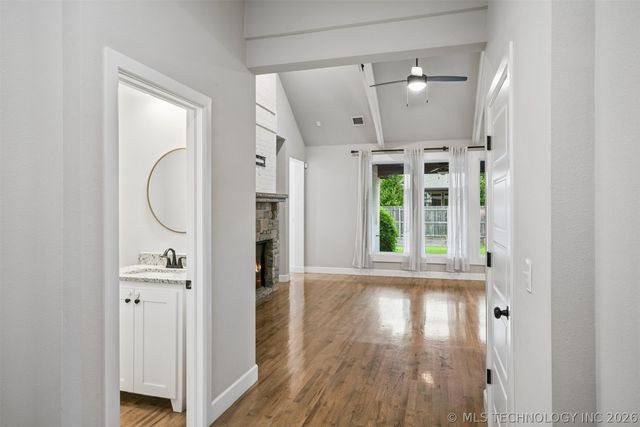 12906 S 6th Place, Jenks, OK 74037