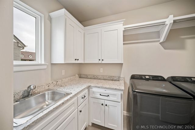 12906 S 6th Place, Jenks, OK 74037