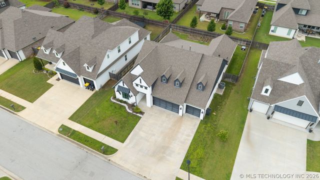 12906 S 6th Place, Jenks, OK 74037
