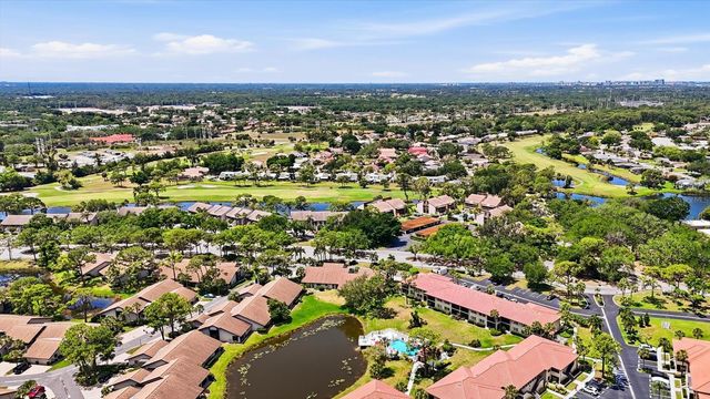 5186 LAKE VILLAGE DRIVE 90, Sarasota, FL 34235