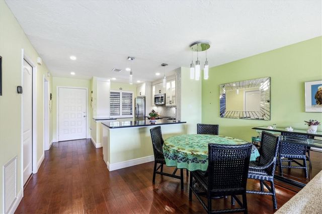 5186 LAKE VILLAGE DRIVE 90, Sarasota, FL 34235