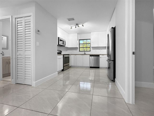 13925 SW 26th Terrace, Miami, FL 33175