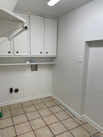 4621 Little Farms Dr, Zachary, LA 70791