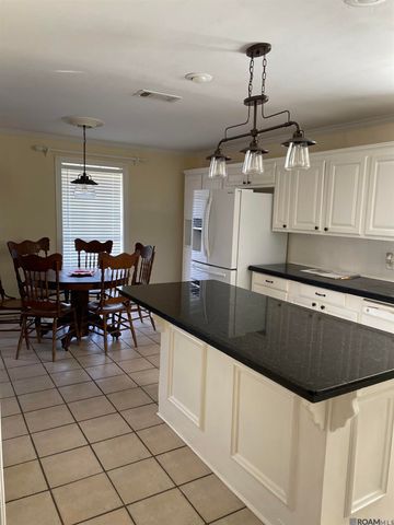 4621 Little Farms Dr, Zachary, LA 70791