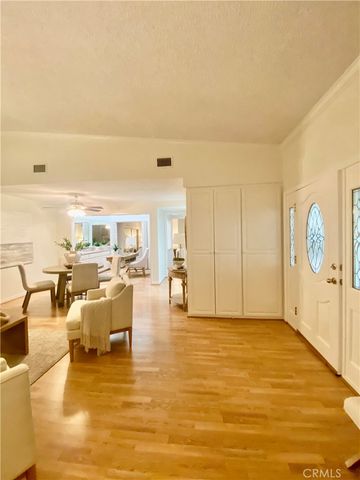 1880 McKinney Way, M15-20B, Seal Beach, CA 90740