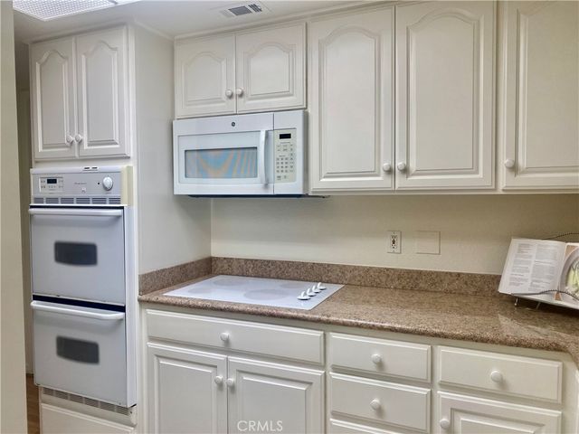 1880 McKinney Way, M15-20B, Seal Beach, CA 90740
