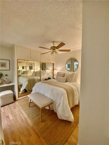 1880 McKinney Way, M15-20B, Seal Beach, CA 90740