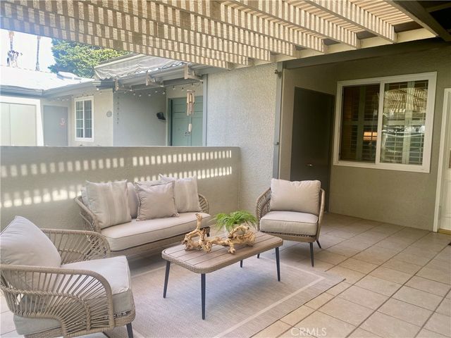 1880 McKinney Way, M15-20B, Seal Beach, CA 90740