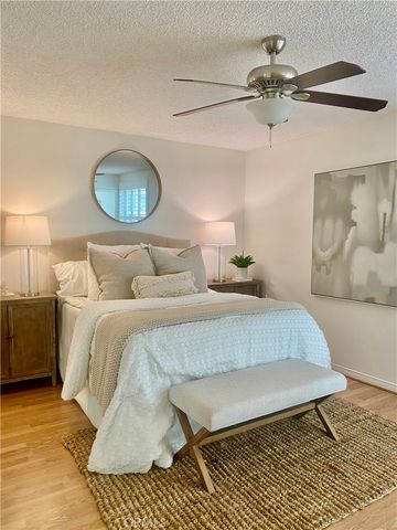 1880 McKinney Way, M15-20B, Seal Beach, CA 90740
