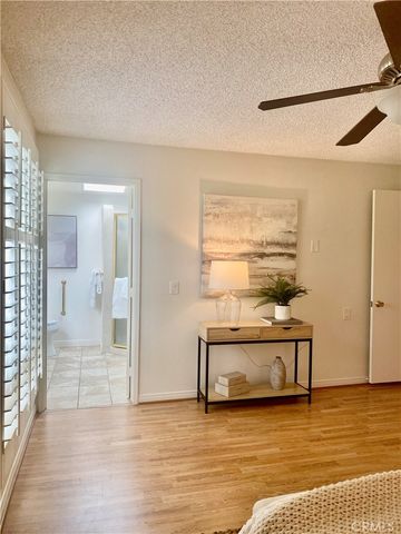 1880 McKinney Way, M15-20B, Seal Beach, CA 90740