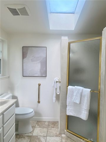 1880 McKinney Way, M15-20B, Seal Beach, CA 90740