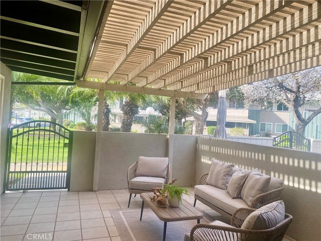 1880 McKinney Way, M15-20B, Seal Beach, CA 90740
