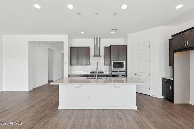 20081 W EL NIDO Lane, Litchfield Park, AZ 85340