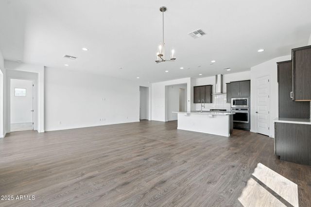 20081 W EL NIDO Lane, Litchfield Park, AZ 85340