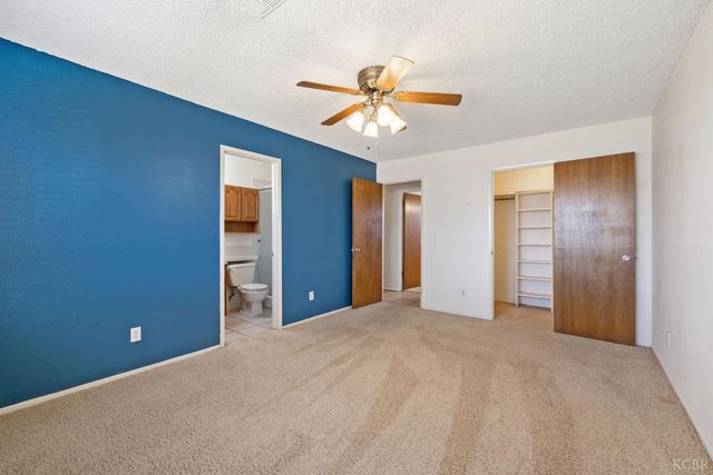 883 Clover Lane, Hanford, CA 93230