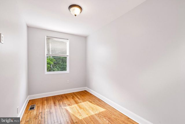 5200 READY AVE, Baltimore, MD 21212