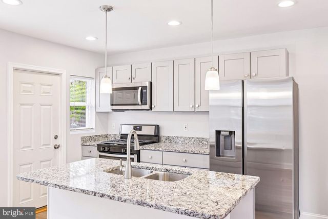 5200 READY AVE, Baltimore, MD 21212