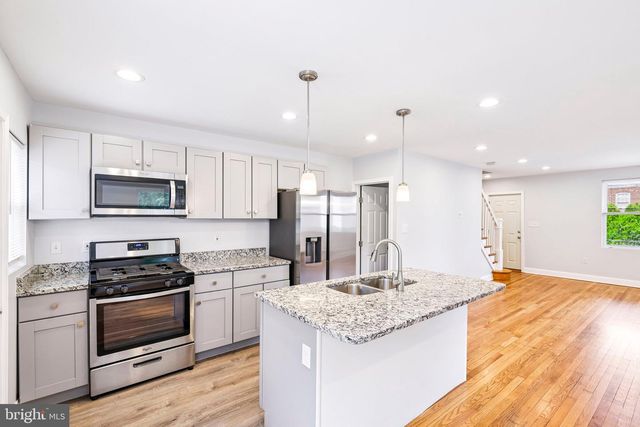 5200 READY AVE, Baltimore, MD 21212