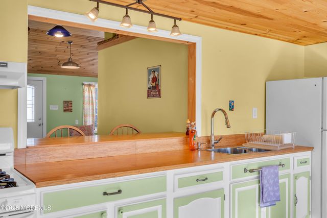 204 Butler Boulevard, Bayville, NJ 08721
