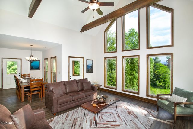 2123 Megan Ridge Drive, Sevierville, TN 37876