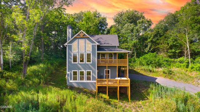 2123 Megan Ridge Drive, Sevierville, TN 37876
