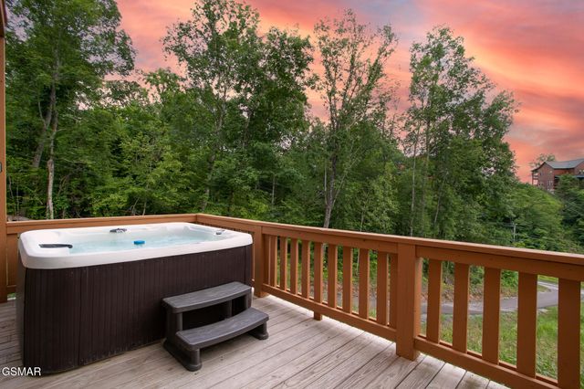 2123 Megan Ridge Drive, Sevierville, TN 37876