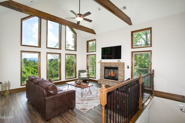 2123 Megan Ridge Drive, Sevierville, TN 37876