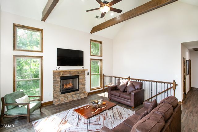 2123 Megan Ridge Drive, Sevierville, TN 37876