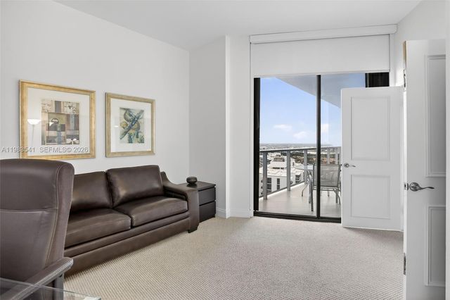 20281 E Country Club Drive TS 5, Aventura, FL 33180