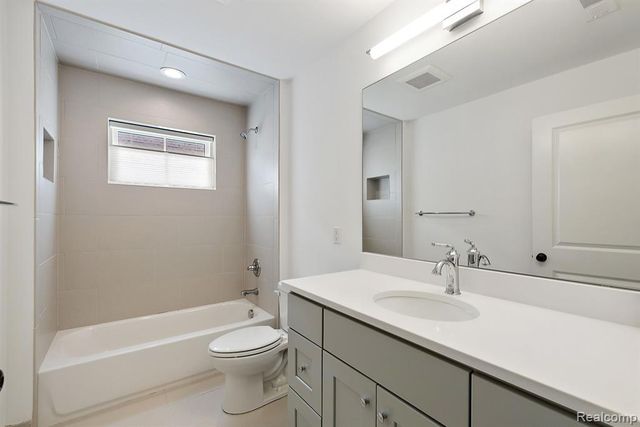 811 Smith Avenue, Birmingham, MI 48009