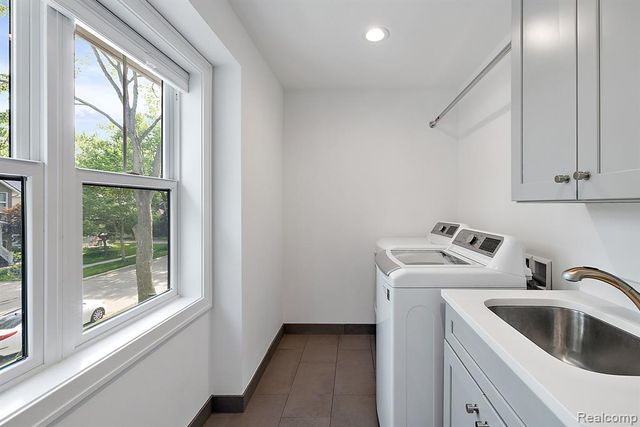 811 Smith Avenue, Birmingham, MI 48009