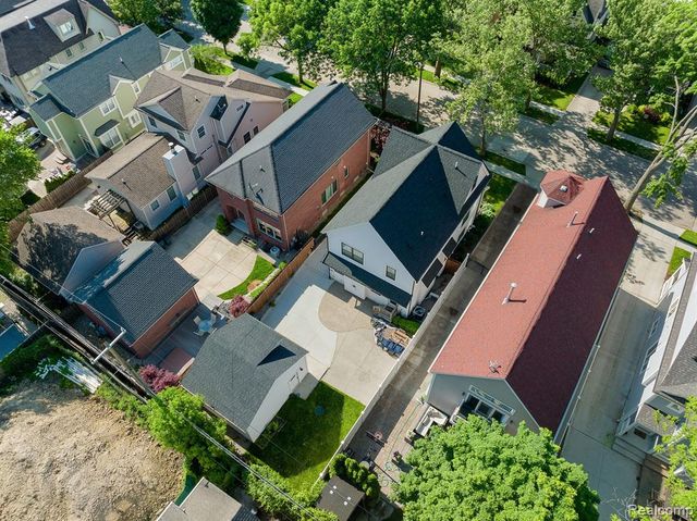 811 Smith Avenue, Birmingham, MI 48009