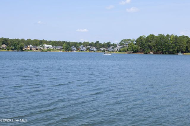7 Lake Vista Lane, Pinehurst, NC 28374
