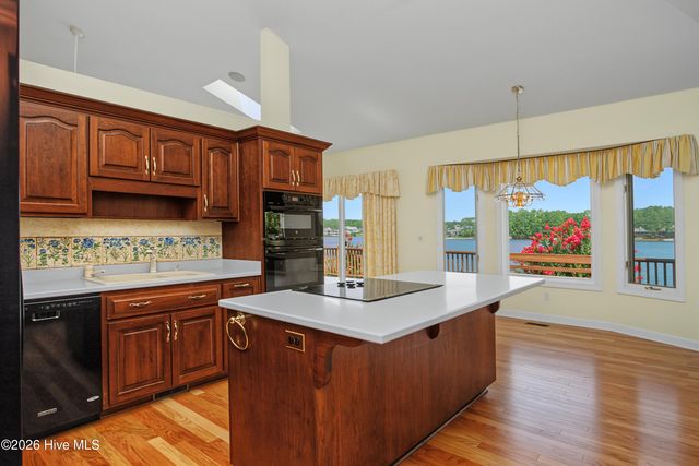 7 Lake Vista Lane, Pinehurst, NC 28374