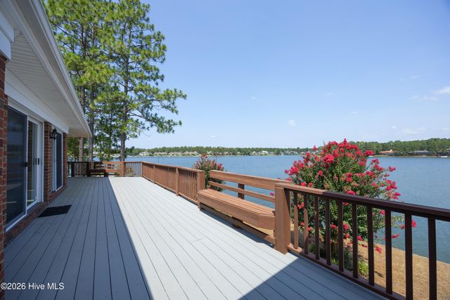 7 Lake Vista Lane, Pinehurst, NC 28374