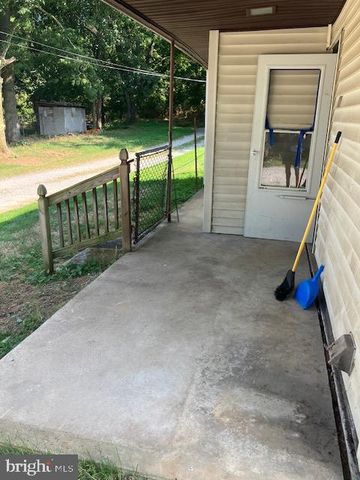 11905 SUN VALLEY DR, Hagerstown, MD 21742