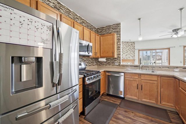 612 Bear Claw Way, Middleton, WI 53562