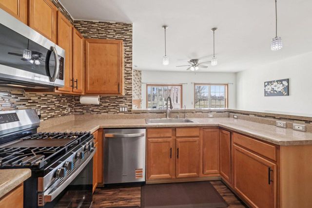 612 Bear Claw Way, Middleton, WI 53562