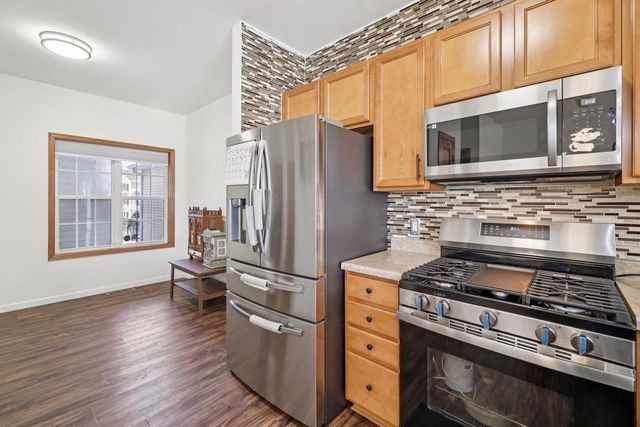 612 Bear Claw Way, Middleton, WI 53562